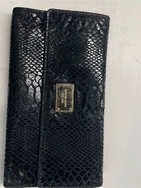 Michael Kors Black Snakeskin Embossed Wallet Clutch Zip Organizer Gold plaque